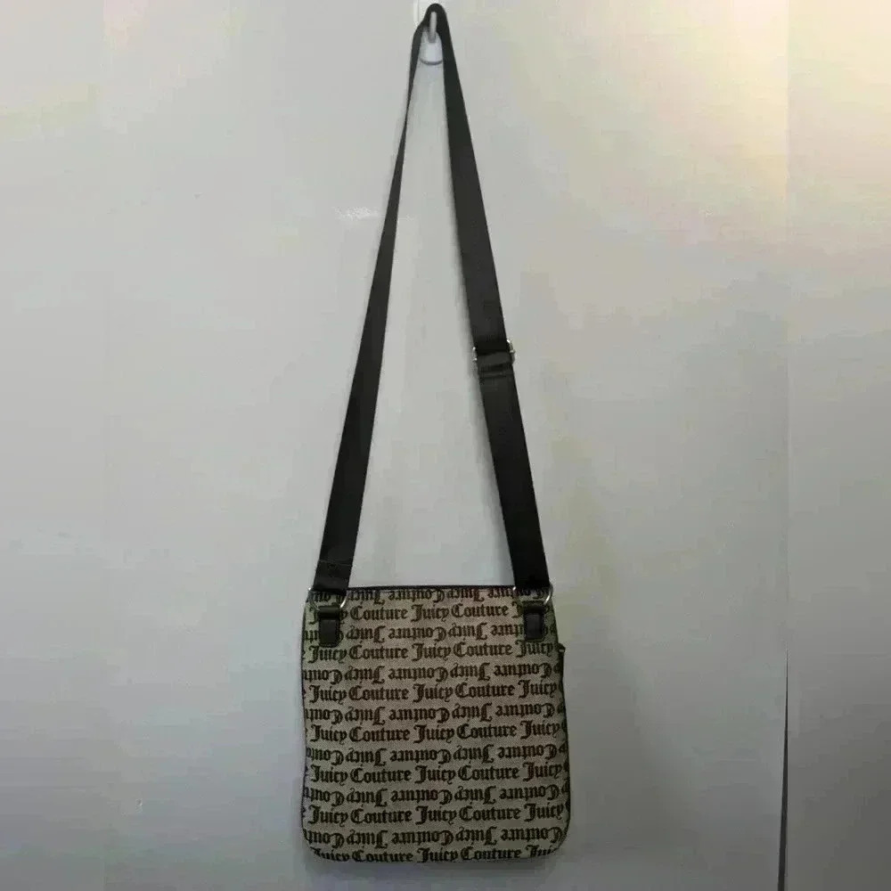 JUICY COUTURE crossbody bag In GREAT  used condition lenght adjustable! - Picture 7 of 10
